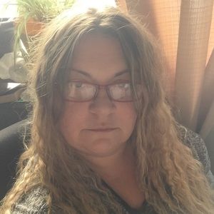 Meet your Posher, Nora